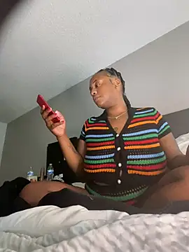 Snapshot of AlexaTheSlut chatting on March 15, 4:02 am AlexaTheSlut online show from March 15, 4:02 am