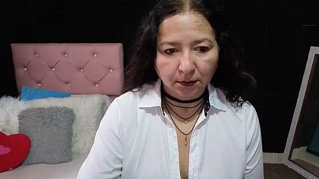katifoxx online show from May 11, 3:18 pm