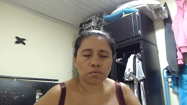 adrixxx38 online show from April 27, 8:23 am