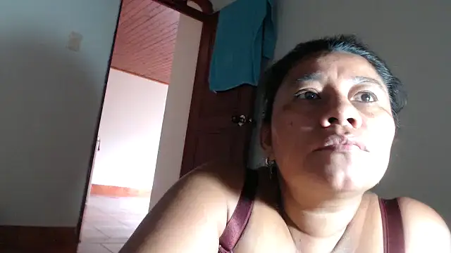 adrixxx38 online show from June 14, 6:32 pm