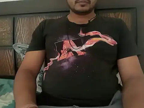 Snapshot of nishantsaraswat chatting on October 3, 6:32 am nishantsaraswat online show from October 3, 6:32 am