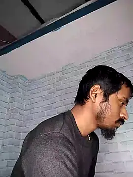 Snapshot of sujanmanda chatting on January 1, 12:44 pm sujanmanda online show from January 1, 12:44 pm