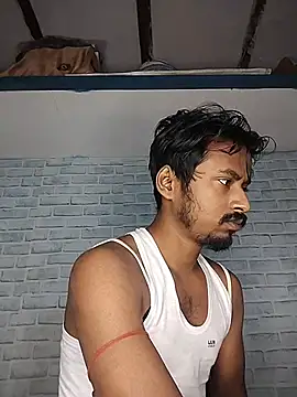 Snapshot of sujanmanda chatting on November 11, 4:23 am sujanmanda online show from November 11, 4:23 am