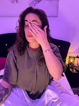 Clara-xoxo online show from January 9, 11:06 pm