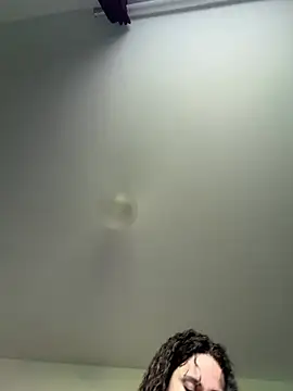 Clara-xoxo online show from January 11, 1:49 pm