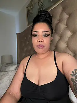 Snapshot of CAMMII_ chatting on April 15, 11:17 am CAMMII online show from April 15, 11:17 am