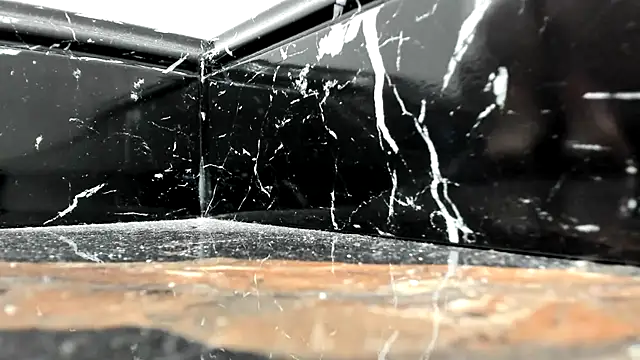 DiamondAnna online show from October 25, 5:30 pm