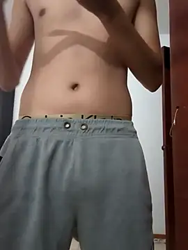 joanpinzon online show from February 18, 3:19 pm