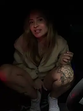 Etwas neugierig online show from March 11, 6:52 pm