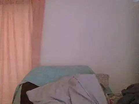 Snapshot of Hamie_sexy chatting on October 27, 8:18 am Hamie sexy online show from October 27, 8:18 am