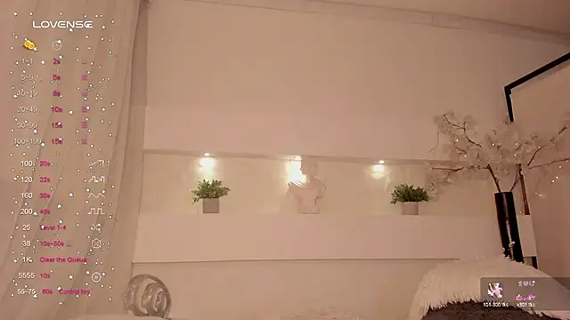 AshleyRoys online show from March 22, 6:25 pm