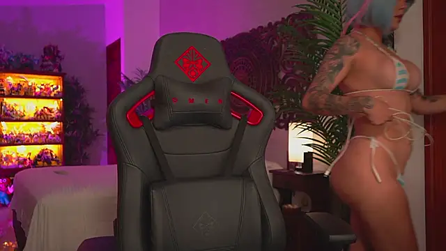 Snapshot of ambarEvans chatting on March 6, 5:22 pm ambarEvans online show from March 6, 5:22 pm