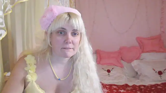 Snapshot of SunnySylvia chatting on January 31, 5:32 pm SunnySylvia online show from January 31, 5:32 pm