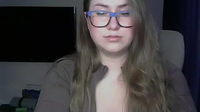 SeasonalSomeone online show from March 18, 10:18 am