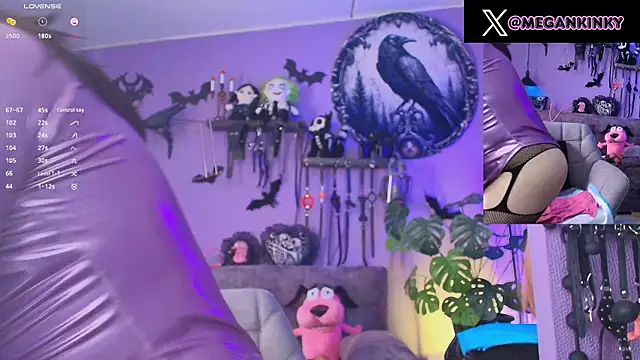 Snapshot of fetishkinkymeganx chatting on July 17, 3:29 pm fetishkinkymeganx online show from July 17, 3:29 pm