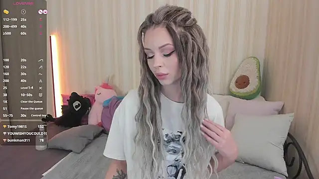 Snapshot of youreyesrgasm chatting on February 16, 10:54 am youreyesrgasm online show from February 16, 10:54 am