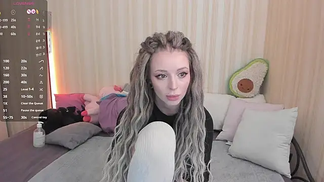 Snapshot of youreyesrgasm chatting on February 21, 11:55 am youreyesrgasm online show from February 21, 11:55 am