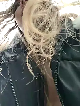 Snapshot of Night_dreams chatting on February 6, 8:18 am Night dreams online show from February 6, 8:18 am