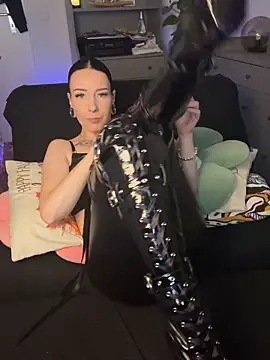 Trixie-Tainted online show from October 27, 4:11 pm