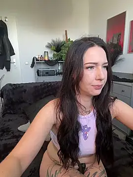 Trixie-Tainted online show from June 8, 12:16 pm