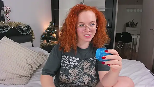 Snapshot of YammyPie chatting on December 24, 4:30 pm YammyPie online show from December 24, 4:30 pm