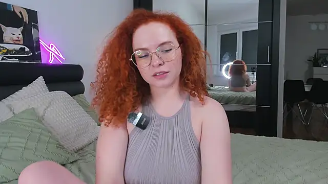 Snapshot of YammyPie chatting on February 25, 5:47 pm YammyPie online show from February 25, 5:47 pm