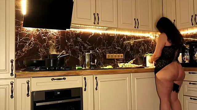 einneuesleben online show from February 14, 2:58 pm