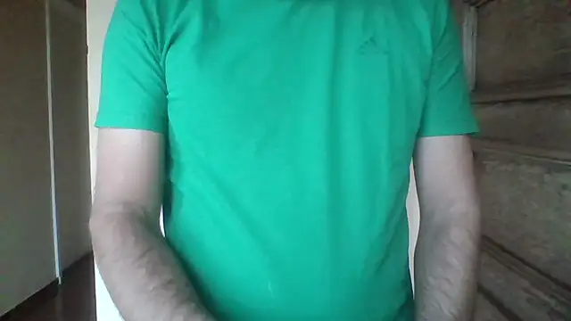 Snapshot of Leo_Big chatting on June 25, 7:29 pm Leo Big online show from June 25, 7:29 pm