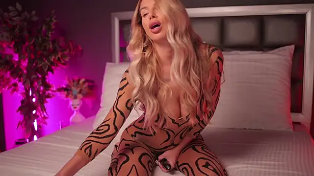 Snapshot of Rachel_Quinn_ chatting on January 29, 4:58 am Rachel Quinn online show from January 29, 4:58 am