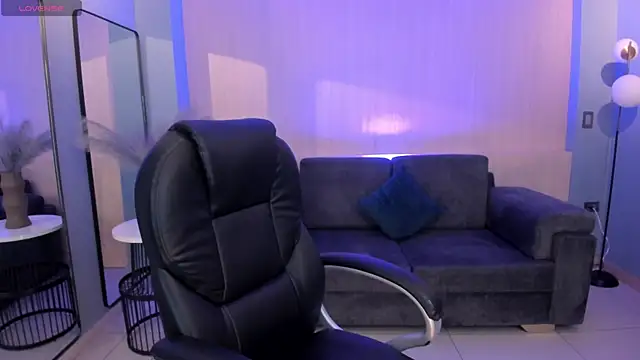 Snapshot of MorganHicks chatting on January 31, 11:35 am MorganHicks online show from January 31, 11:35 am