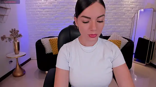 Snapshot of MorganHicks chatting on September 13, 7:46 pm MorganHicks online show from September 13, 7:46 pm