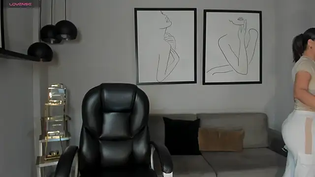 MorganHicks online show from June 16, 12:19 pm