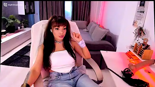 Snapshot of Miss_kay1111 chatting on September 26, 3:27 pm Miss kay1111 online show from September 26, 3:27 pm