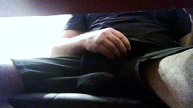 Snapshot of opreatiby chatting on October 6, 4:37 pm opreatiby online show from October 6, 4:37 pm