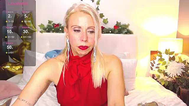 Snapshot of Luci_evans chatting on March 7, 4:35 am Luci evans online show from March 7, 4:35 am