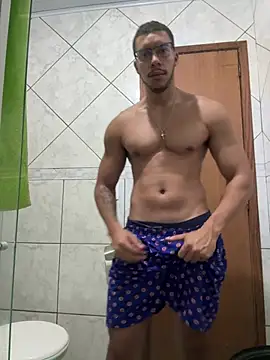 Snapshot of Rapha2021 chatting on March 7, 11:07 am Rapha2021 online show from March 7, 11:07 am