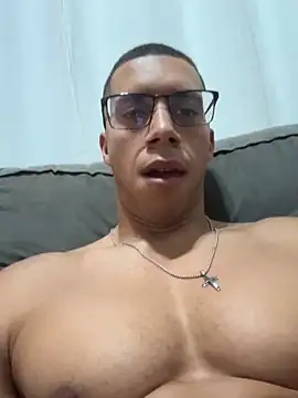 Snapshot of Rapha2021 chatting on March 8, 2:04 am Rapha2021 online show from March 8, 2:04 am