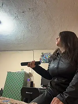 Snapshot of latinfemale chatting on November 5, 5:46 pm latinfemale online show from November 5, 5:46 pm