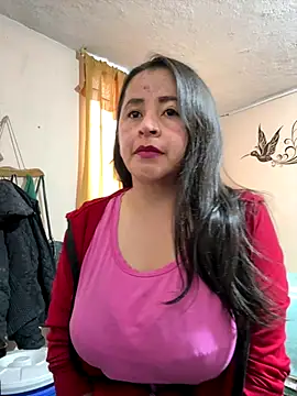 Snapshot of latinfemale chatting on November 18, 9:52 pm latinfemale online show from November 18, 9:52 pm