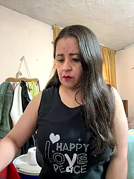 Snapshot of latinfemale chatting on November 30, 10:14 pm latinfemale online show from November 30, 10:14 pm