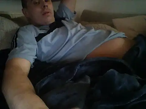 Snapshot of Pavelbure77 chatting on February 5, 9:25 am Pavelbure77 online show from February 5, 9:25 am