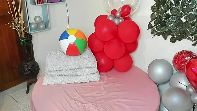 DestinyHills online show from March 17, 12:15 am