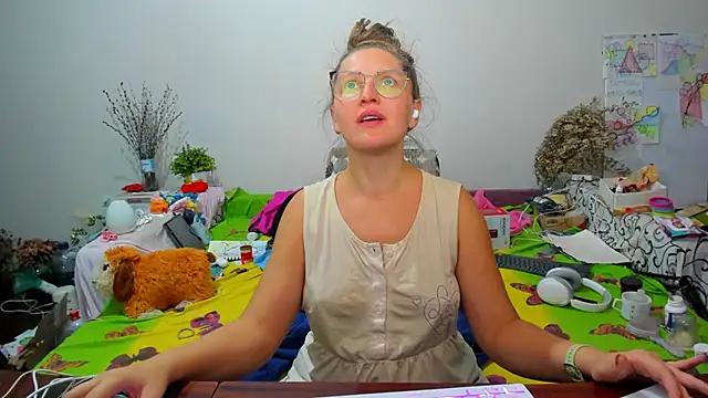 Snapshot of IamYourNarcotic chatting on December 1, 5:02 pm IamYourNarcotic online show from December 1, 5:02 pm