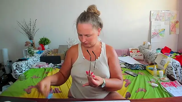 Snapshot of IamYourNarcotic chatting on September 22, 3:03 pm IamYourNarcotic online show from September 22, 3:03 pm