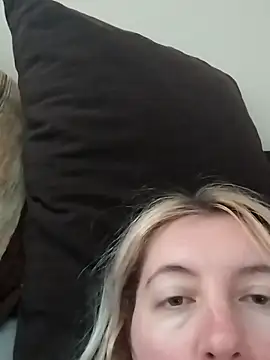 Snapshot of Mllesha74000 chatting on March 21, 3:24 pm Mllesha74000 online show from March 21, 3:24 pm