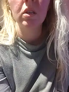 Snapshot of Mllesha74000 chatting on February 6, 7:06 pm Mllesha74000 online show from February 6, 7:06 pm