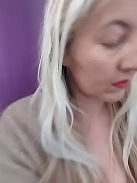 Snapshot of Mllesha74000 chatting on March 7, 1:30 pm Mllesha74000 online show from March 7, 1:30 pm