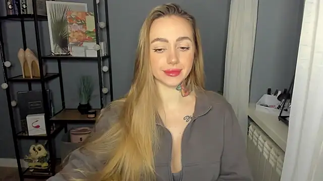 Snapshot of sexyCoralie chatting on December 7, 7:38 am sexyCoralie online show from December 7, 7:38 am