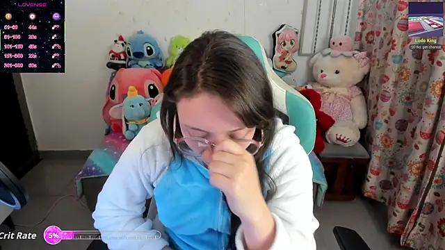 Snapshot of linda-schmidt chatting on November 22, 2:43 am linda-schmidt online show from November 22, 2:43 am