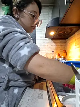 linda-schmidt online show from December 18, 12:49 am